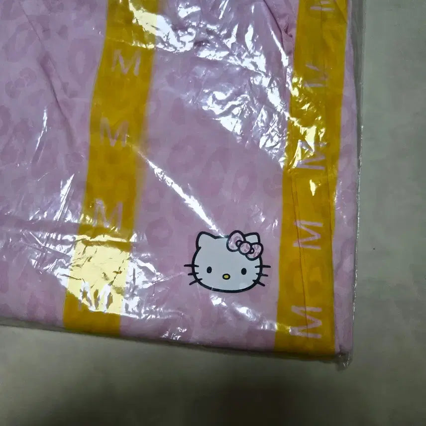 [BUNJANG] Spao Sanrio Hello Kitty Leopard Pajama Set / 스파오 산리오 헬로키티 키티 레오파드 파자마 잠옷 미개봉