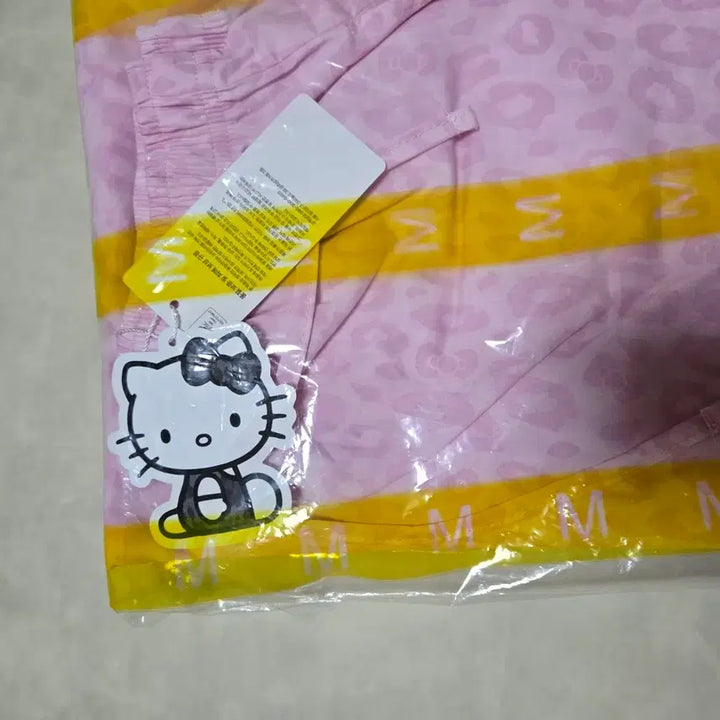 [BUNJANG] Spao Sanrio Hello Kitty Leopard Pajama Set / 스파오 산리오 헬로키티 키티 레오파드 파자마 잠옷 미개봉