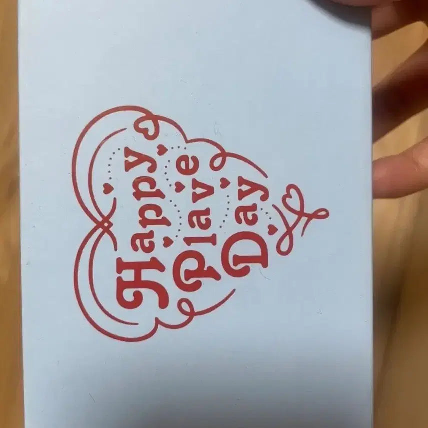 [BUNJANG] PLAVE 2nd Anniversary Badge / 플레이브 2주년 뱃지 미사용