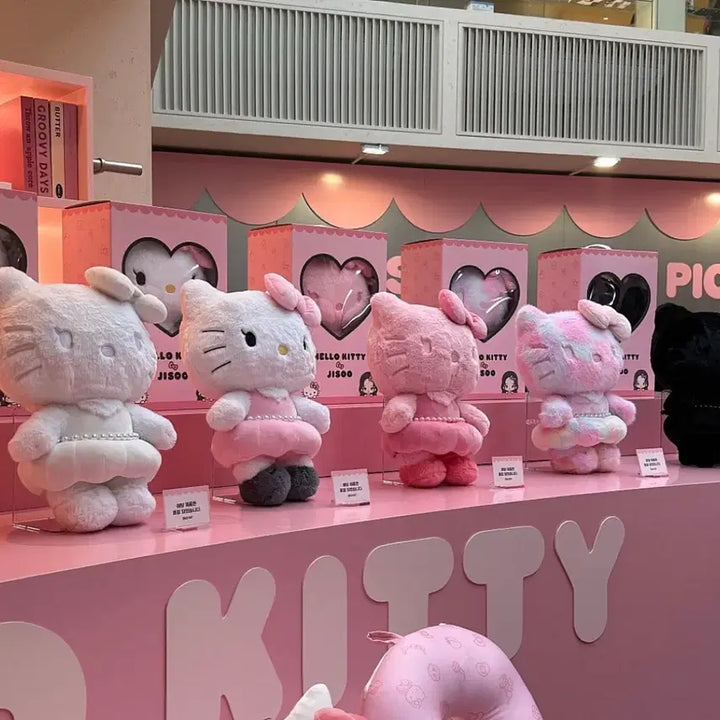 [BUNJANG] Hello Kitty Jisoo 40cm Character Doll / 헬로키티 x 지수 40cm 캐릭터 인형 화이트