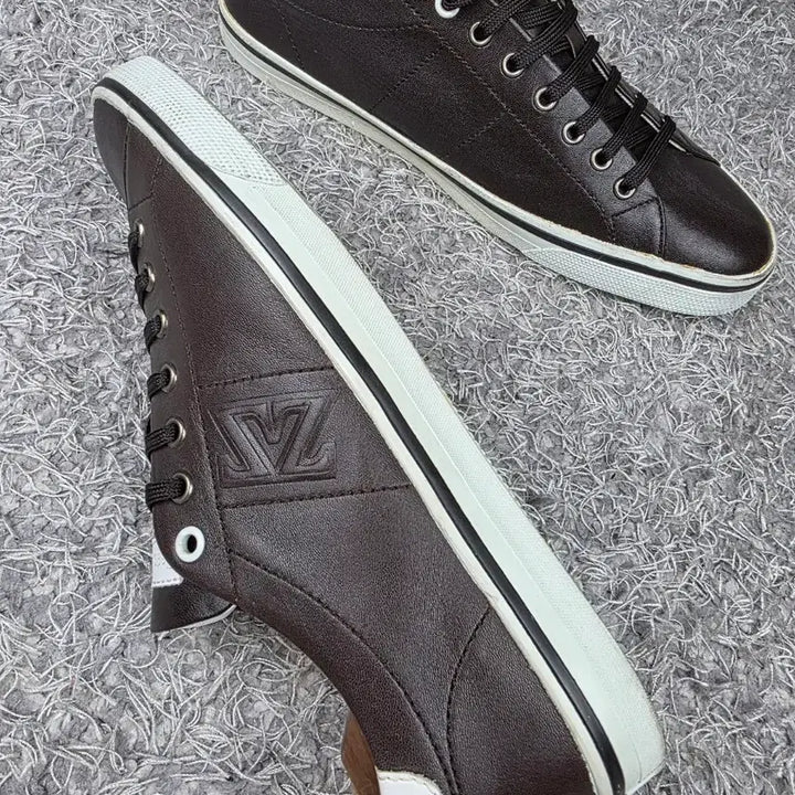 [SOLD OUT] 정품] Zegna 제냐 레더 스니커즈 EU7/260 상태 좋음