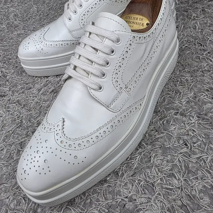 [BUNJANG] PRADA White Leather Clipper EU37 Platform Shoes / 정품] PRADA 프라다 화이트 레더 클리퍼 EU37/240 실착용 5회