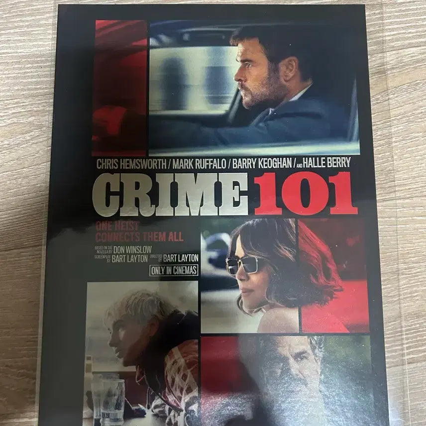 [BUNJANG] Crime 101 Megabox Original Ticket Book &amp; Poster / 크라임101 메가박스 오리지널티켓북 오티북 포스터