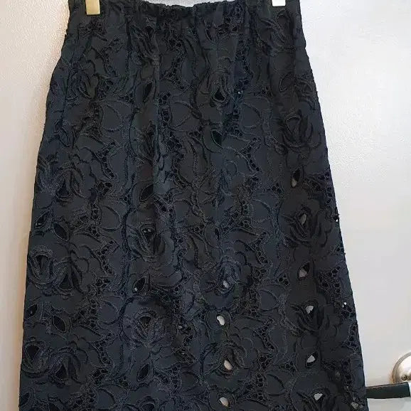 [BUNJANG] N21 펀칭 Long Skirt / N21펀칭 스커트 44