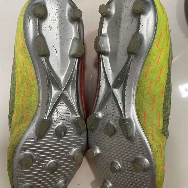 [BUNJANG] Puma NETFIT Fluorescent Soccer Cleats / 푸마 NETFIT 형광 축구화