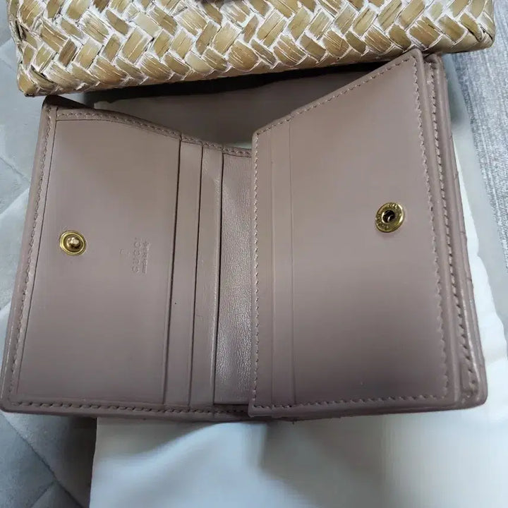 [BUNJANG] Gucci Marmont Bi-fold Wallet Beige / 구찌 마몬트 반지갑 베이지색상