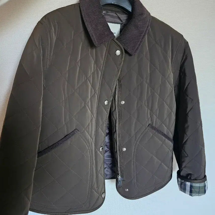 [BUNJANG] Beanpole Ladies Hunting Quilted Jumper - Black / 빈폴 레이디스 헌팅 퀼팅 점퍼 - 블랙 BF5938C015 221746