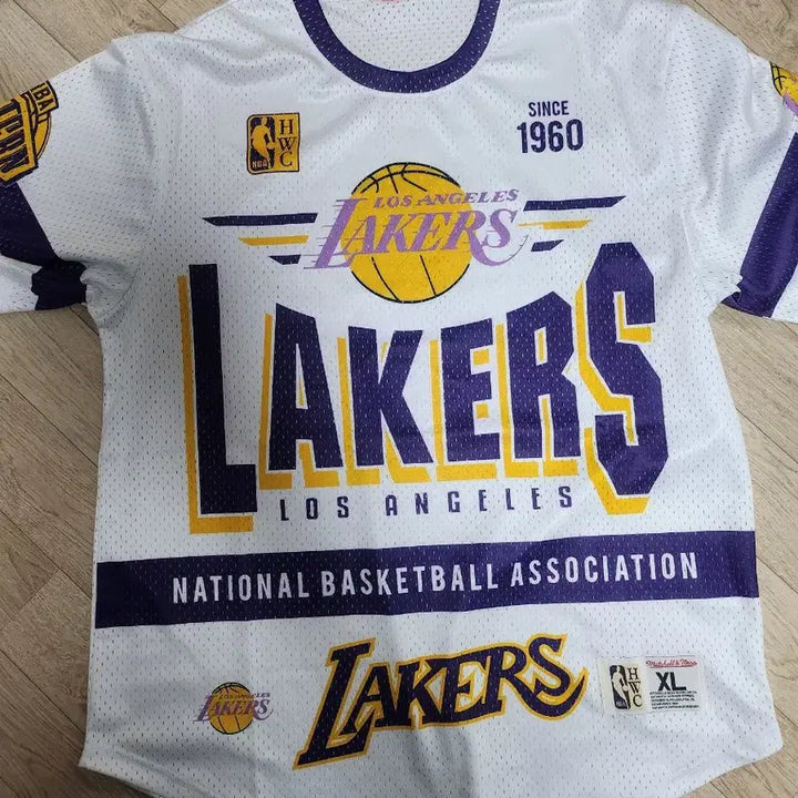 [BUNJANG] LA Lakers Purple Accent T-shirt XL / LA LAKERS 레이커스 반팔 티셔츠 XL