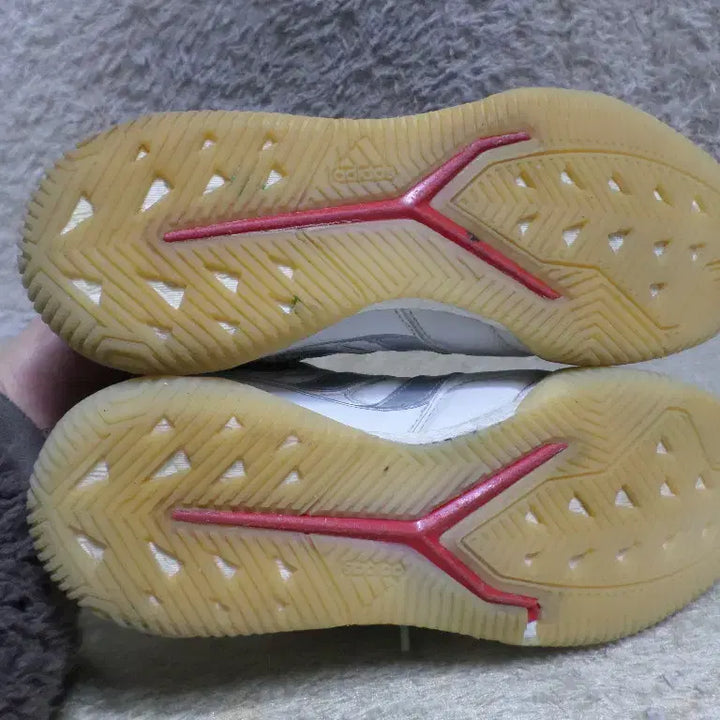 [BUNJANG] Adidas Predator FreeSeason DB TF Futsal Shoes - Used / 후루룩구제 260 아디다스 프레데터 프리시즌 db tf 풋살화 베컴