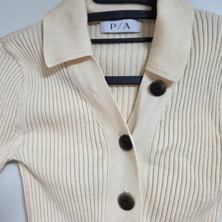 [BUNJANG] Paul &amp; Alice Cream Color Knit Top / (미착용) 폴앤앨리스 카라넥 니트 크림색