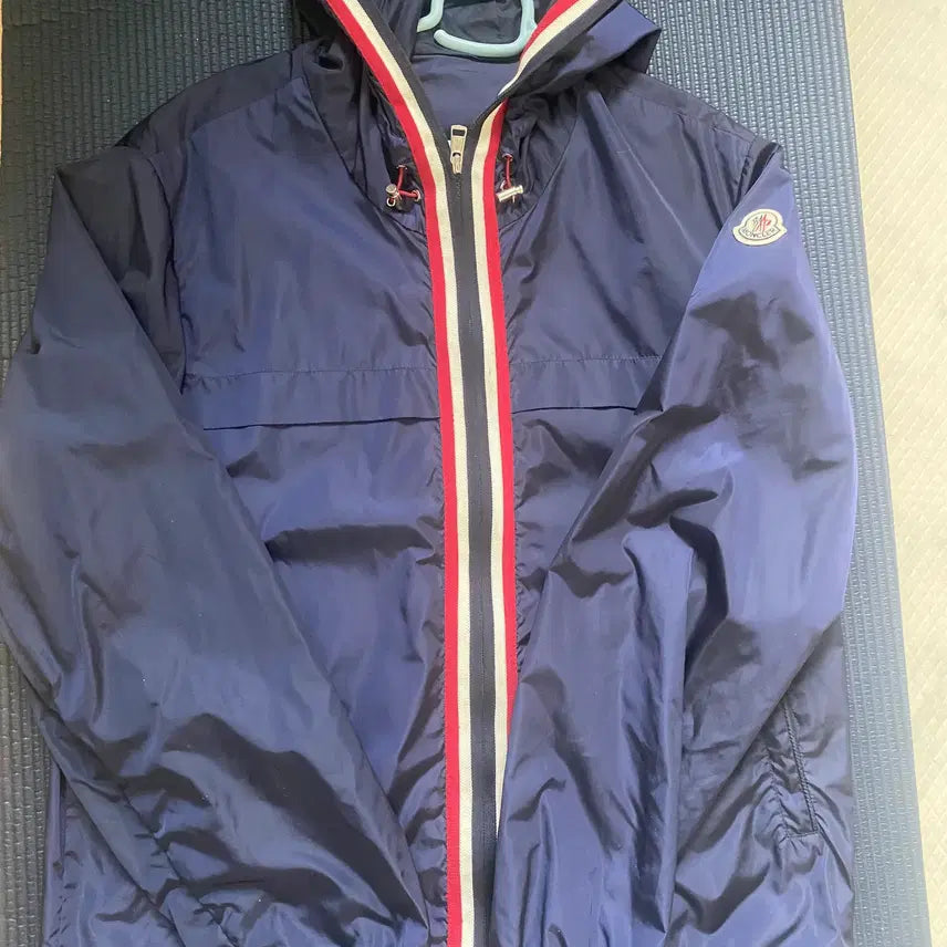 [BUNJANG] Moncler Windbreaker Jacket (Size 3) / 몽클레어 바람막이 3사이즈 몽클레르자켓 잠바 판매 교환가능