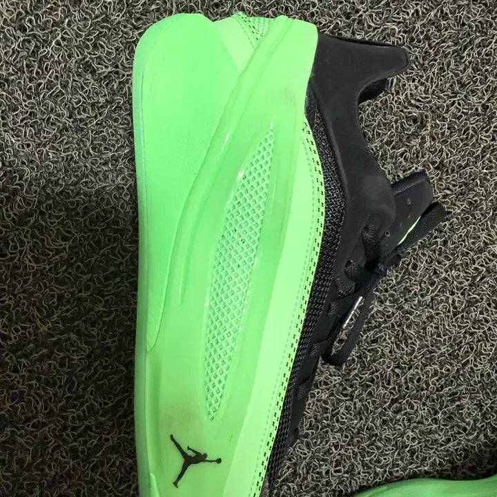 [BUNJANG] Luca 5 Green Basketball Shoes / 루카5 초록색 290 교환선호