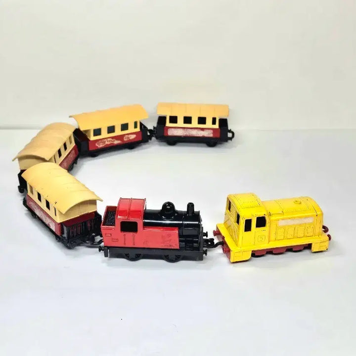 [BUNJANG] Matchbox Superfast 6-Car Diesel Shunter, Steam Locomotive, and Passenger Coach Set - Made in England (1978) / 올드미니카 [매치박스] 션터, 증기기관차, 객차 6량 세트