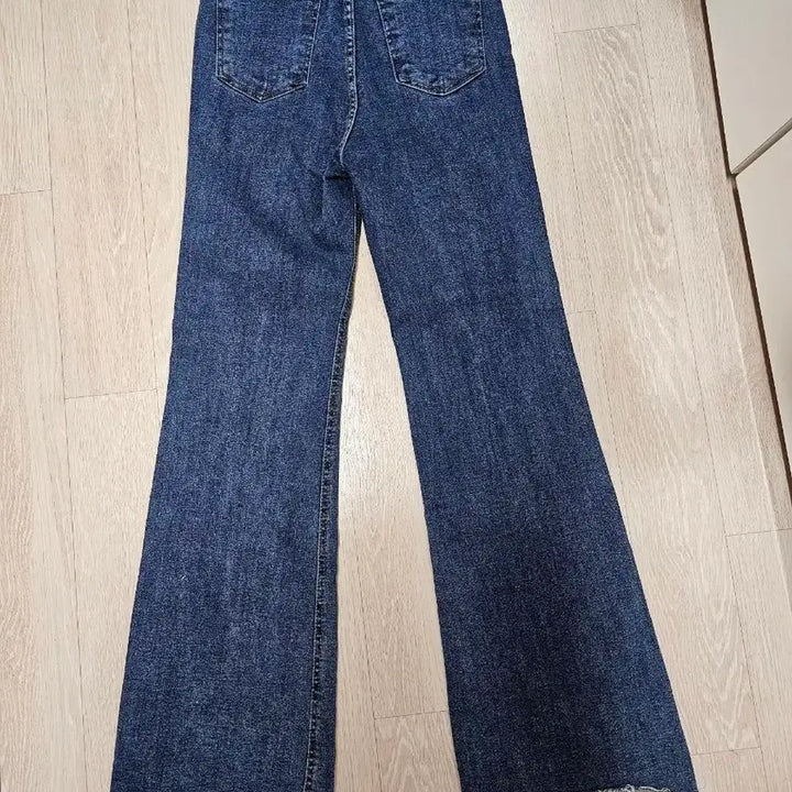 [BUNJANG] Wide Bootcut Denim Jeans / 재질짱 와이드부츠컷 데님청바지(새거) 저렴하게