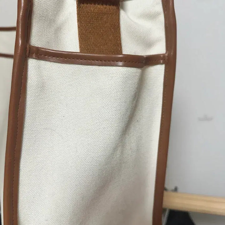 [SOLD OUT] 아이보리/브라운 캔버스 토트백