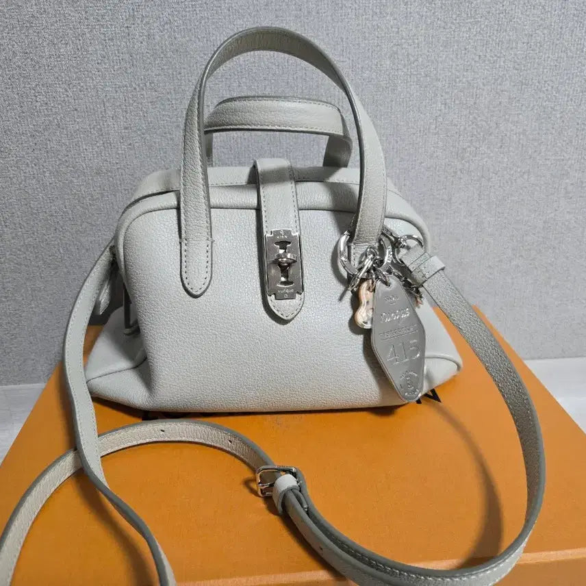 [BUNJANG] Vunque Chain &amp; Keyring Set Tote Bag / 분크 체인 키링 세트로 드려요