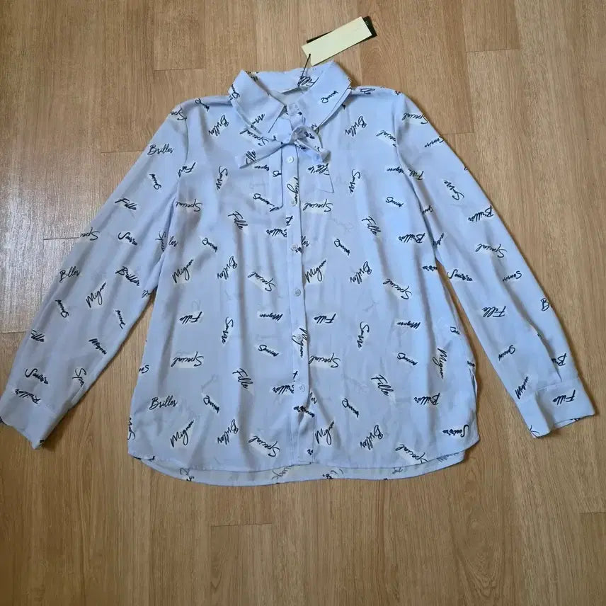[BUNJANG] Misens Ribbon Tie Blouse / (택달린새상품)미센스 소라색 하늘색 리본 끈 블라우스66사이즈