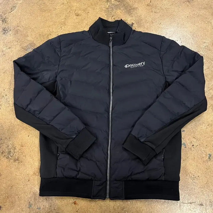 [SOLD OUT] [정품/100] 디스커버리 경량 패딩 블랙 점퍼