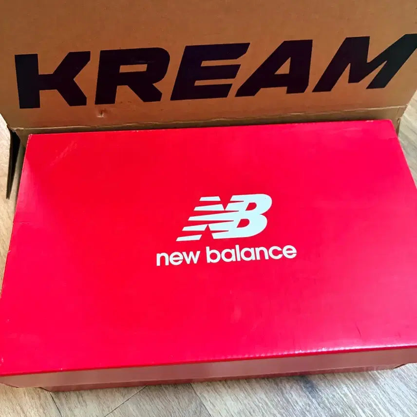 [SOLD OUT] 뉴발란스 퓨어셀 레벨v4 핑크 색상 250 와이드