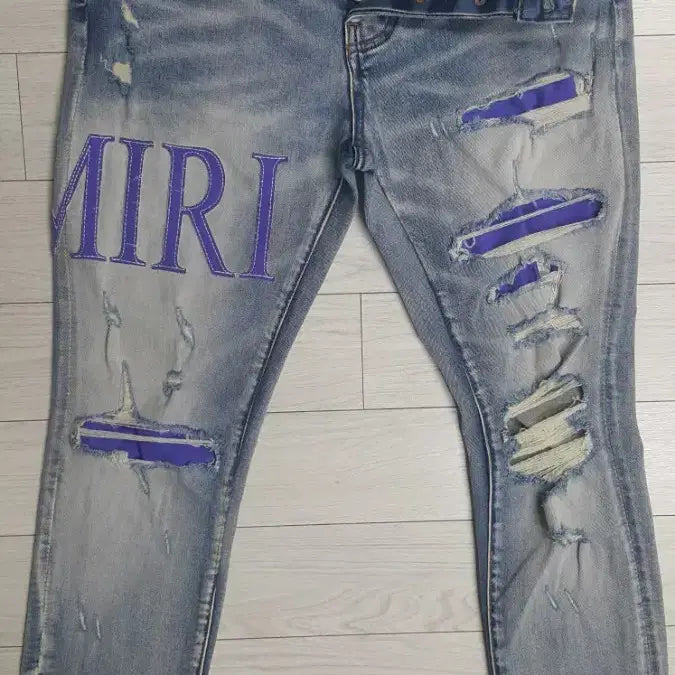 [BUNJANG] AMIRI Leather Patch Distressed Jeans (30-inch) / AMIRI 아미리(사방스판) 가죽패치 명품덧뎀진 30인치(No.977)