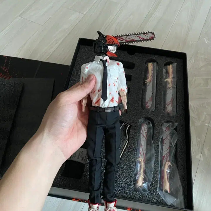 [SOLD OUT] 핫토이x INART 인아트 체인소맨 1/6 피규어 스탠다드 버전