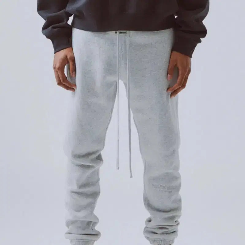 [BUNJANG] Fear of God Essentials Sweat Vest &amp; Pants Bundle / 피오갓 에센셜 스웻 베스트 팬츠(일괄)