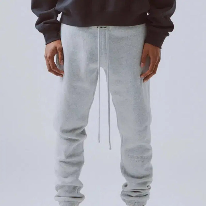 [BUNJANG] Fear of God Essentials Sweat Vest &amp; Pants Bundle / 피오갓 에센셜 스웻 베스트 팬츠(일괄)