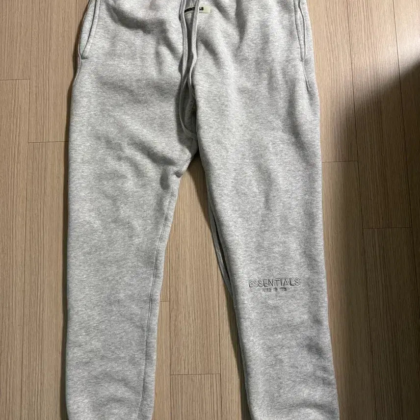 [BUNJANG] Fear of God Essentials Sweat Vest &amp; Pants Bundle / 피오갓 에센셜 스웻 베스트 팬츠(일괄)