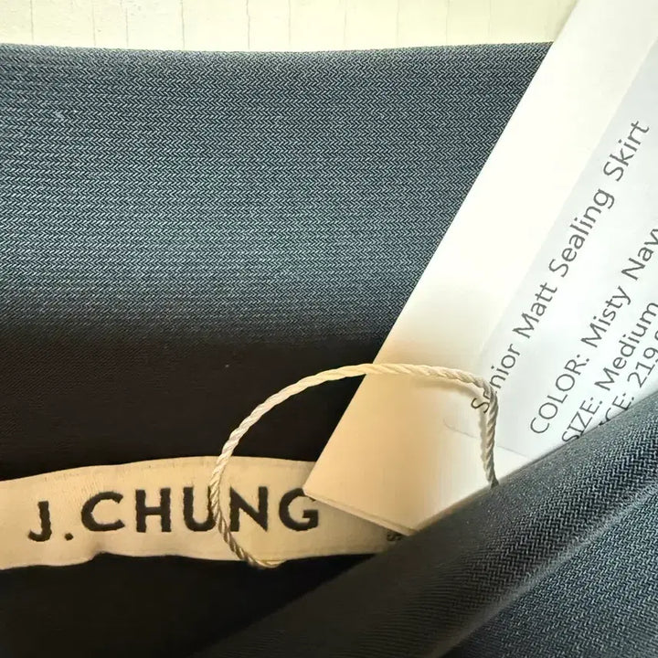 [BUNJANG] J.CHUNG Signature Matt Sealing Skirt Misty Navy / 새상품)제이청 시그니처 스커트 Senior Matt Sealing Sk
