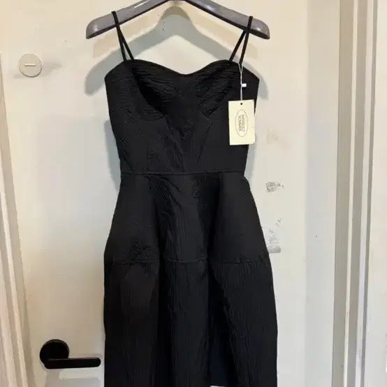 [SOLD OUT] 새상품 With out summer 위드아웃썸머 레나원피스