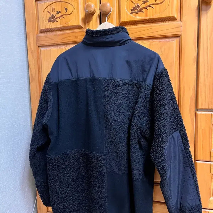 [SOLD OUT] 유니클로 엔지니어가먼츠 후리스 블랙 XL