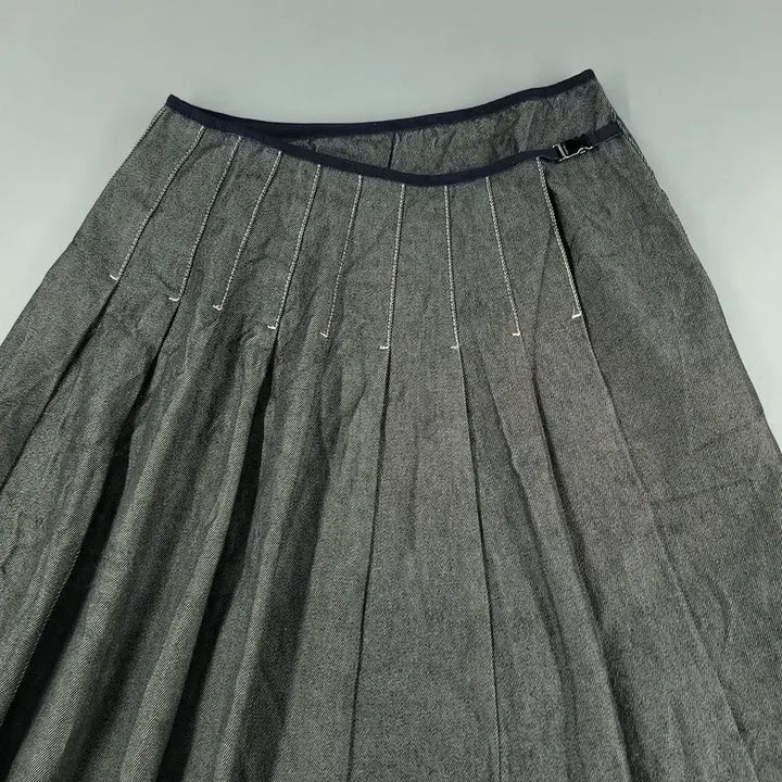 [BUNJANG] S Max Mara Gray Stitch Pleated Unbalanced Buckle Skirt / S MAXMARA 에스 막스마라 JP 그레이 스티치 플리츠 언발란스 버클