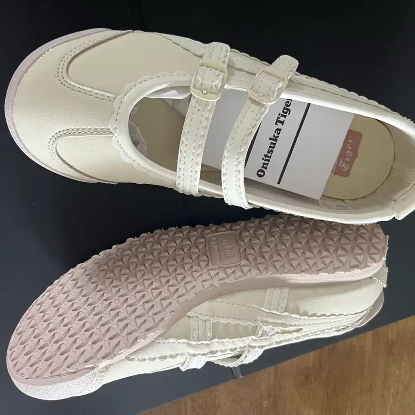 [BUNJANG] Onitsuka Tiger Mary Jane Silver/Beige Women&