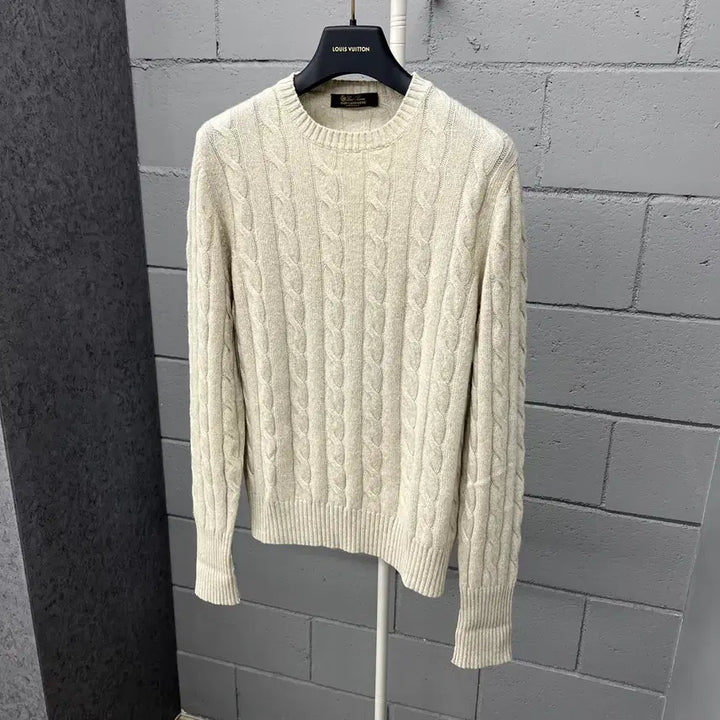 [BUNJANG] Loro Piana Baby Cashmere Knit Sweater / { 48 } 로로피아나 베이비 캐시미어 니트