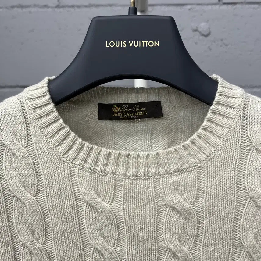 [BUNJANG] Loro Piana Baby Cashmere Knit Sweater / { 48 } 로로피아나 베이비 캐시미어 니트