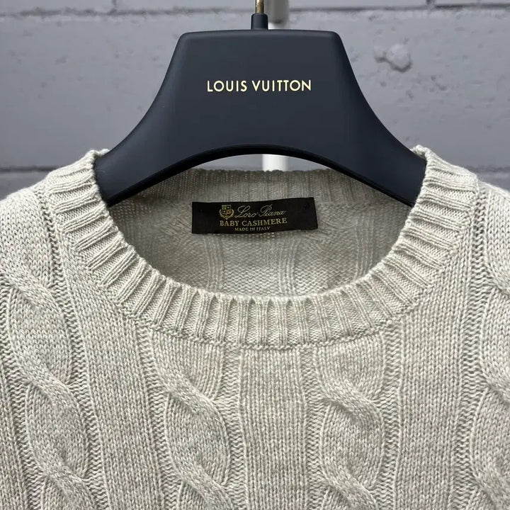 [BUNJANG] Loro Piana Baby Cashmere Knit Sweater / { 48 } 로로피아나 베이비 캐시미어 니트