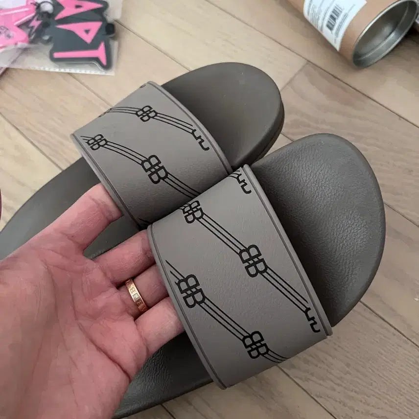 [BUNJANG] Balenciaga BB Rubber Slide Sandals / 발렌시아가 비비 러버 슬라이드 36