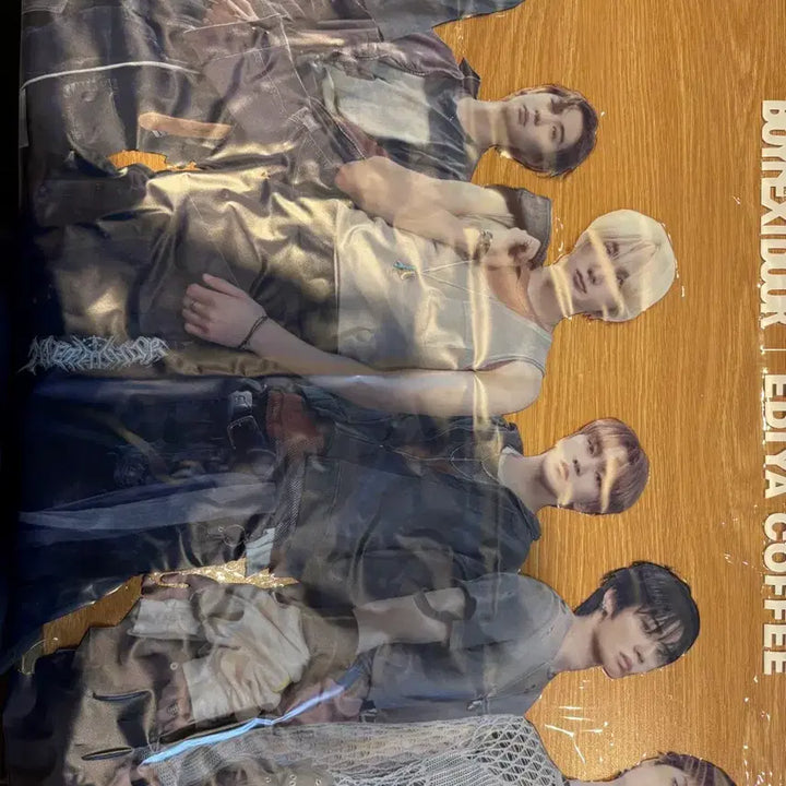 [BUNJANG] BOYNEXTDOOR X EDYA Transparent Poster &amp; Sticker Pack Set / 보이넥스트도어 이디야 투명 포스터 스티커팩 세트