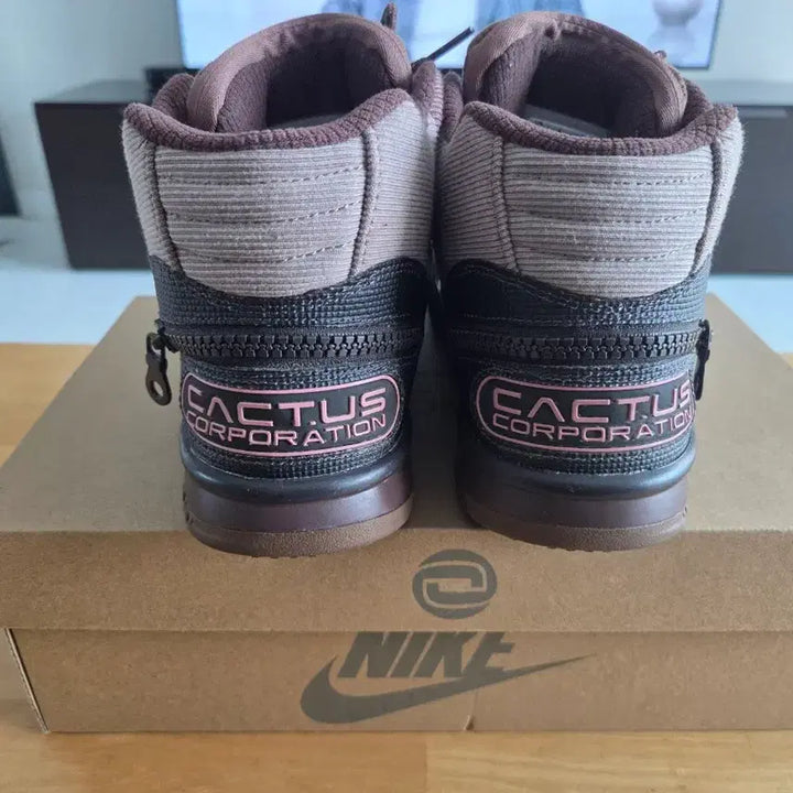 [BUNJANG] Nike Travis Scott Air Trainer 255 Sneakers / 나이키 트래비스 스캇 에어 트레이너 255 판매합니다