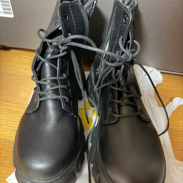 [BUNJANG] Black Walker Lace-up Boots / 블랙 워커 부츠 레이스업