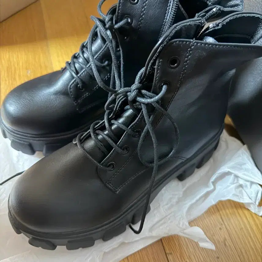 [BUNJANG] Black Walker Lace-up Boots / 블랙 워커 부츠 레이스업