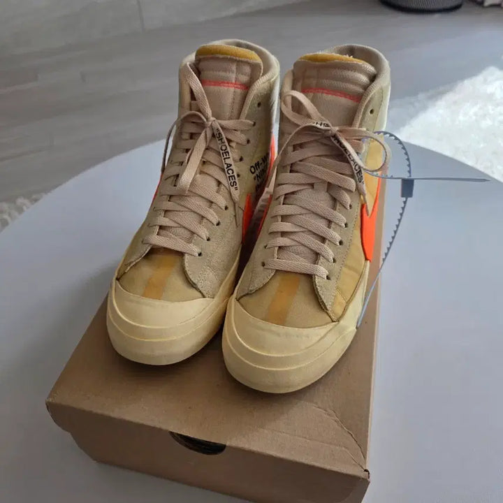 [BUNJANG] Nike Off-White Blazer Mid Halloween Sneakers / 나이키 x 오프화이트 블레이저 미드 할로윈
