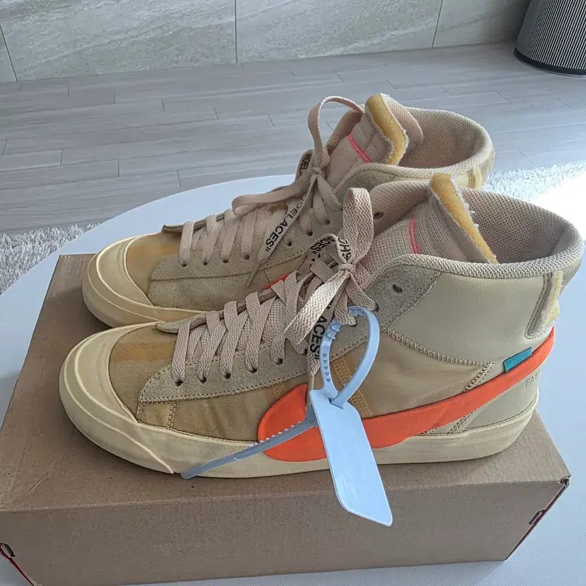 [BUNJANG] Nike Off-White Blazer Mid Halloween Sneakers / 나이키 x 오프화이트 블레이저 미드 할로윈