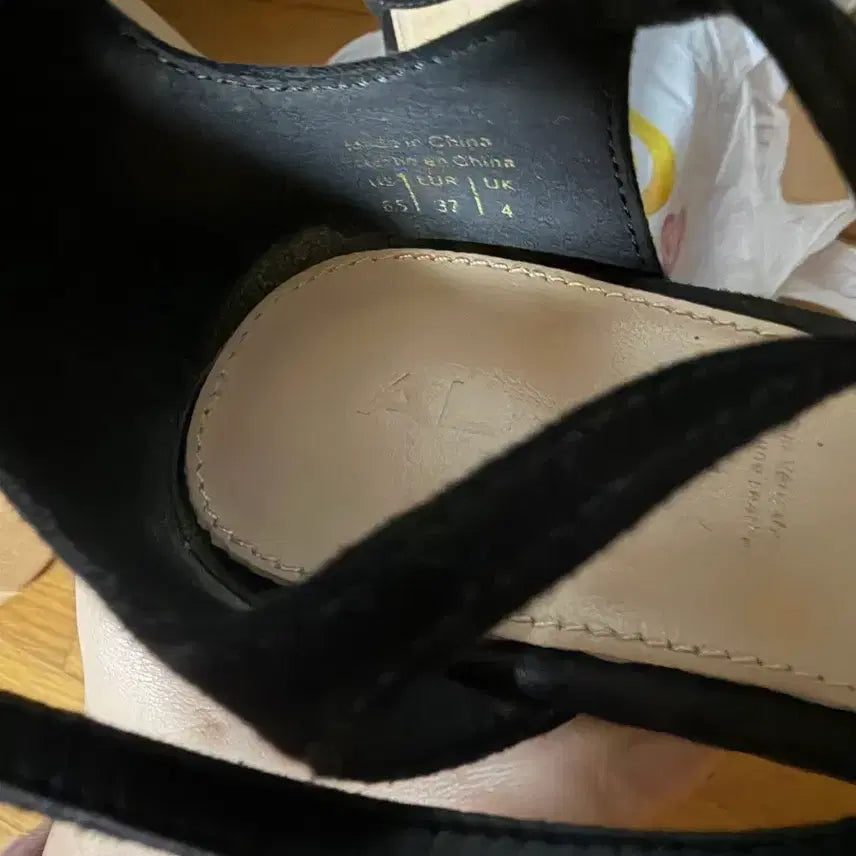 [BUNJANG] ALDO Black Suede Heel Strap Shoes / 알도 블랙 스웨이드 힐 스트랩 슈즈