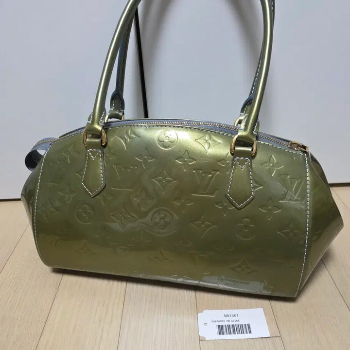 [SOLD OUT] 루이비통 정품 쉐어우드 숄더백