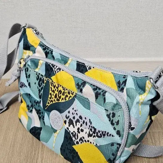 [BUNJANG] Kipling Crossbody Bag / 키플링 크로스백
