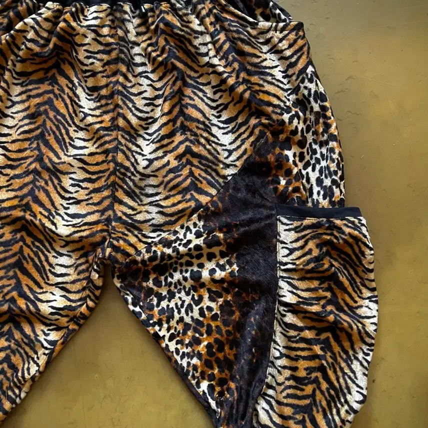 [SOLD OUT] 2000s Clash Ahead 일본 빈티지 버뮤다 스웻 배기 팬츠 바지