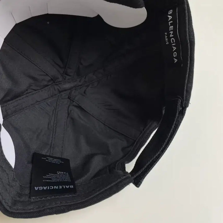 [SOLD OUT] 발렌시아가 블랙 볼캡 모자