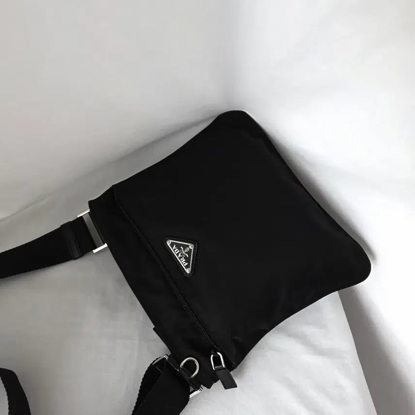 [SOLD OUT] [정품 PRADA] 프라다 포코노 나일론 크로스백 스몰 남녀공용