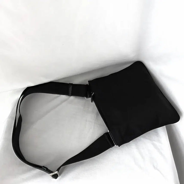 [SOLD OUT] [정품 PRADA] 프라다 포코노 나일론 크로스백 스몰 남녀공용